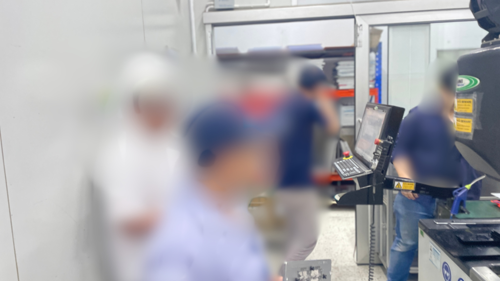 Hệ thống cắt nước Techni Intec-G2 i510 năm 2018 – Máy cắt CNC 5 trục PAC60 + Bơm Quantum ESP 66.000 PSI – Đã qua sử dụng – Thái Lan