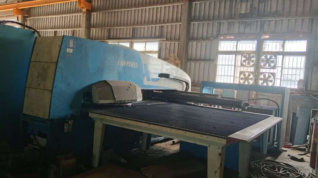 2008 Finn-Power X5 數控砲塔沖床 – 二手 – 台灣