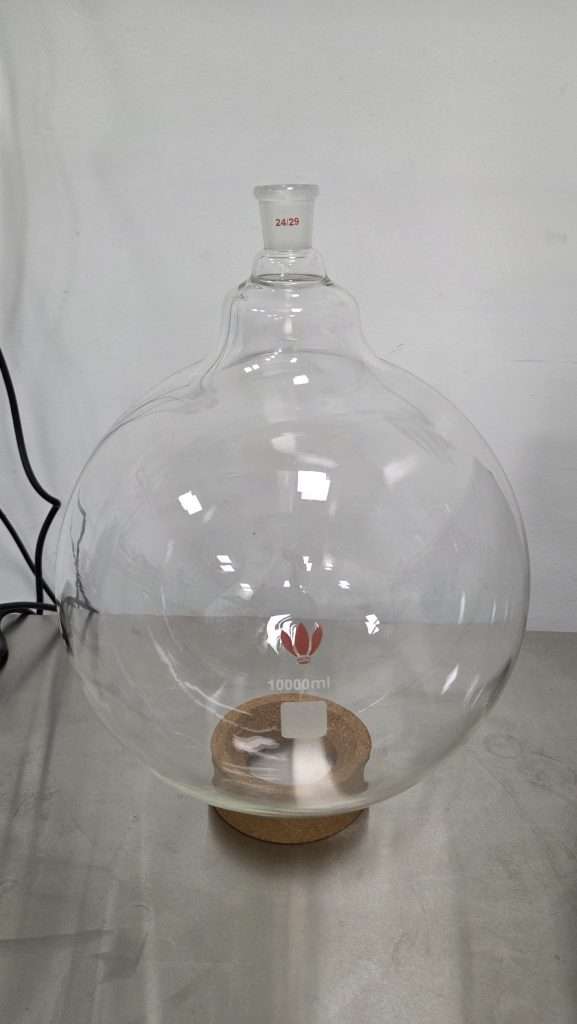 2025 2x 10L 單口圓底燒瓶 – 24/29 接頭 – 二手 – 新加坡