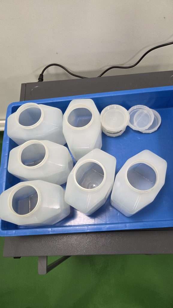 2024 Cence 2400毫升離心瓶（6個裝）- 相容 L720R-3 – 二手 – 新加坡