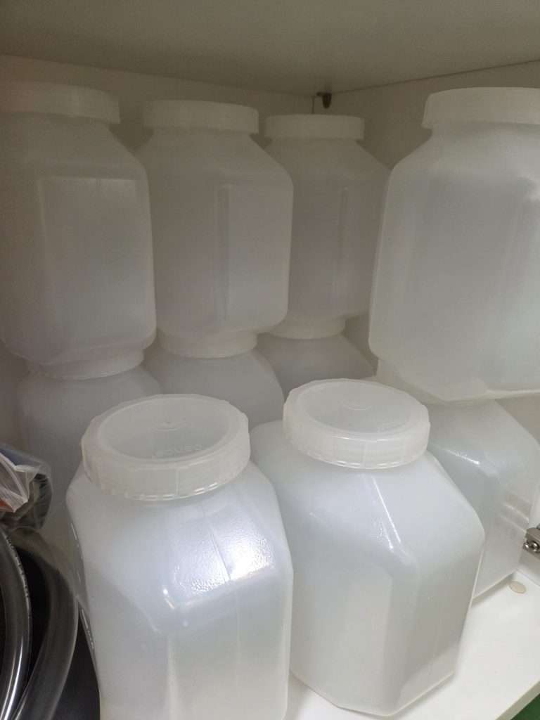 2024 Cence 2400毫升離心瓶（6個裝）- 相容 L720R-3 – 二手 – 新加坡