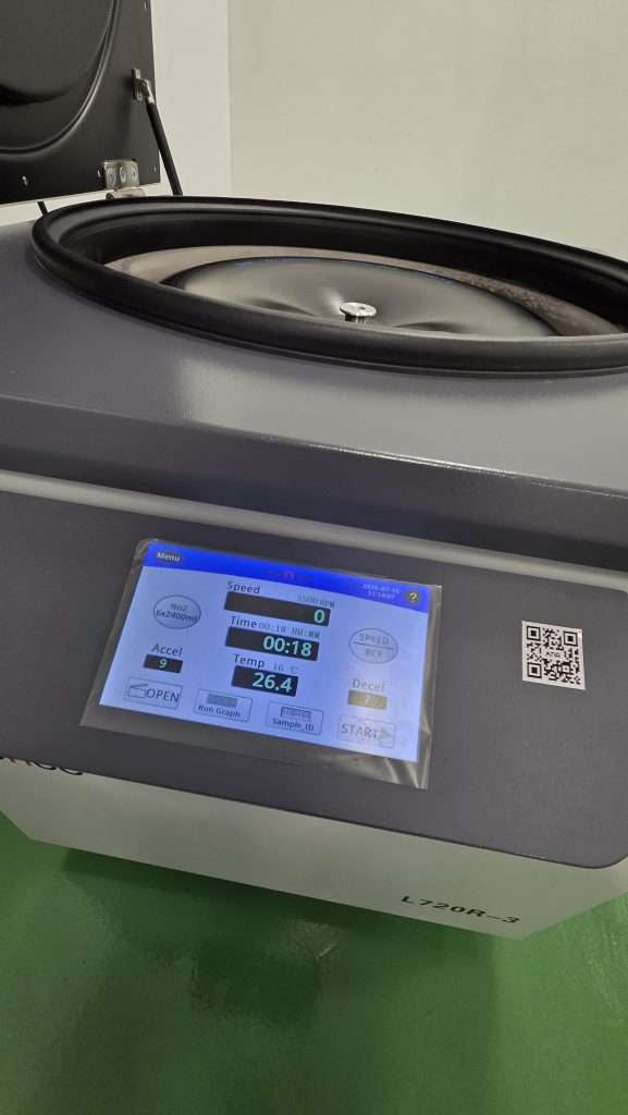 2024 Cence L720R-3 冷凍離心機 – 容量 14400 毫升 – 二手 – 新加坡