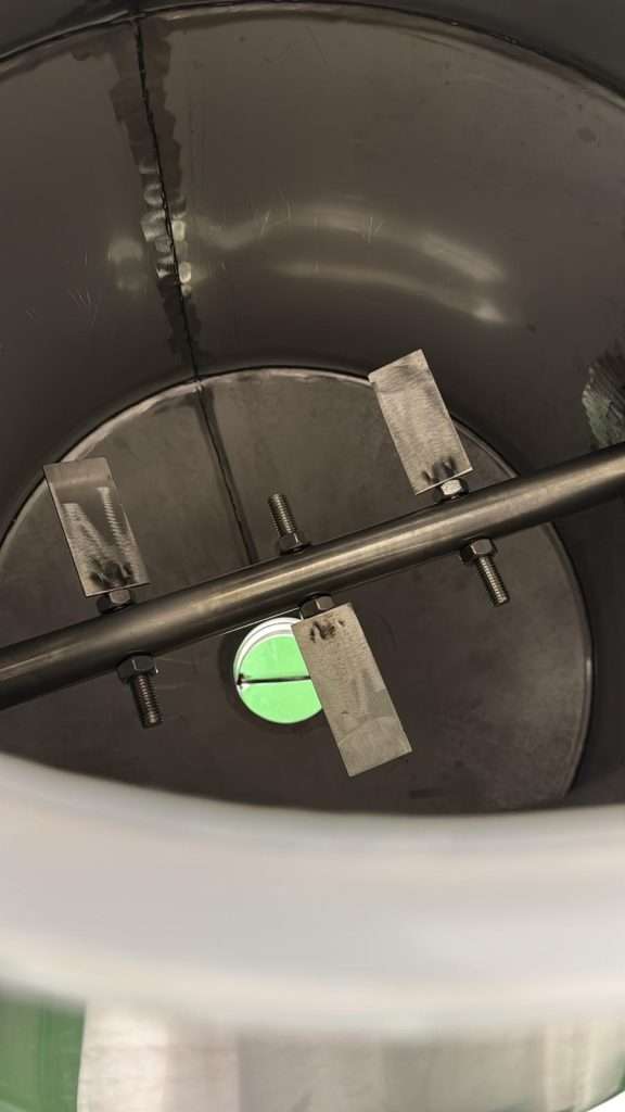 不鏽鋼旋轉式食物攪拌機 – 容量 100 公升 / 50 公斤，380 伏特 – 二手 – 新加坡