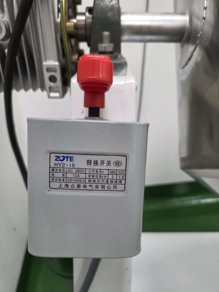 不鏽鋼旋轉式食物攪拌機 – 容量 100 公升 / 50 公斤，380 伏特 – 二手 – 新加坡