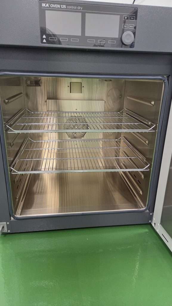 IKA 125 C-D S002 乾燥箱 – 125公升，強制對流，英國插頭 – 二手 – 新加坡