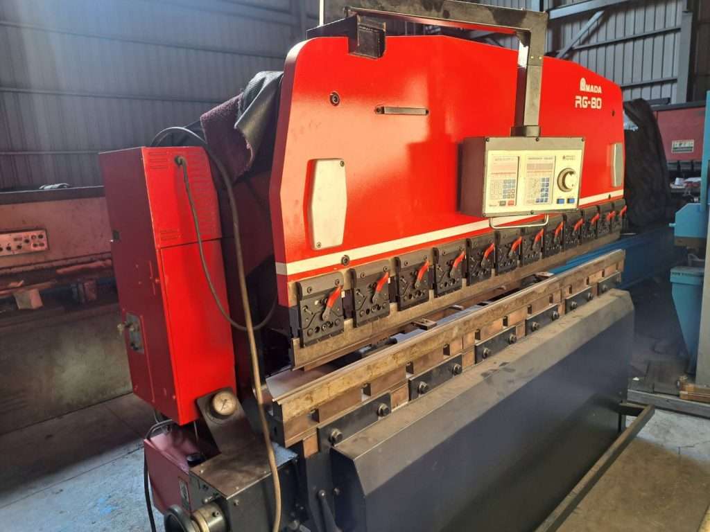 1995 年 Amada RG-80 剪力機 – 二手 – 台灣
