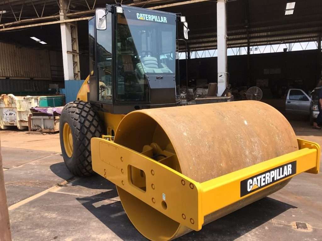 2008 年 Caterpillar 330DL 液壓挖土機 – 二手 – 新加坡