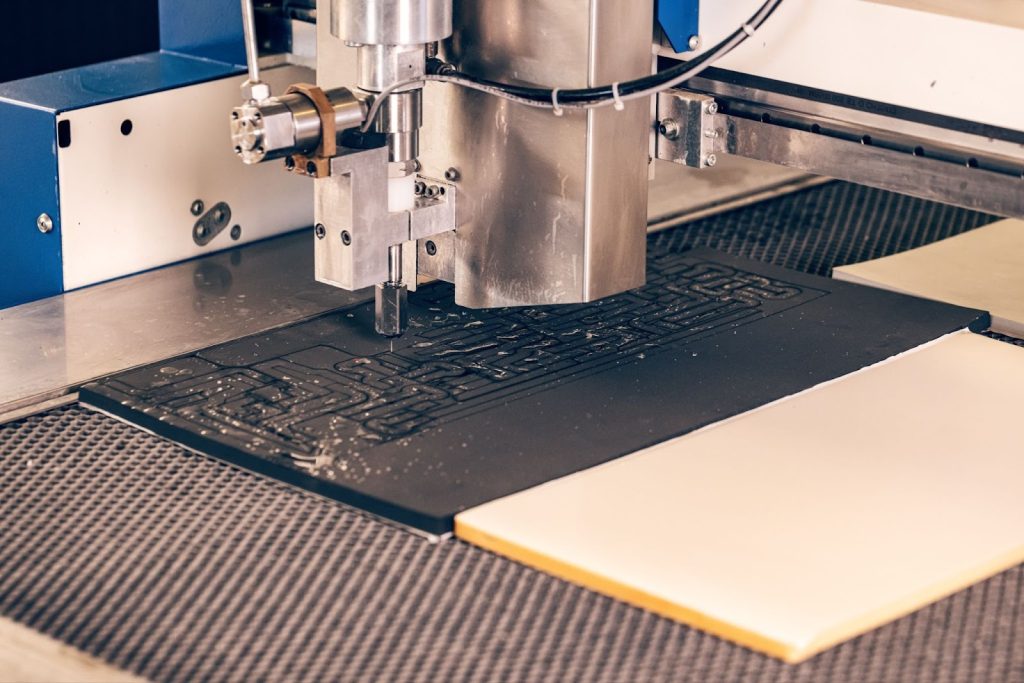 จากเหล็กสู่ความแม่นยำ: เหตุใดเครื่อง CNC และศูนย์เครื่องจักรกลจึงครองตลาดการประมูล 1 image 28