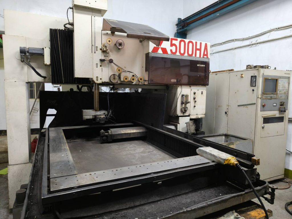 1995年三菱DWC500HA線切割工具機 – 二手 – 台灣