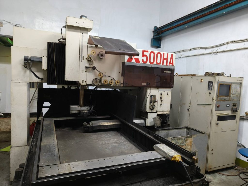 1995年三菱DWC500HA線切割工具機 – 二手 – 台灣