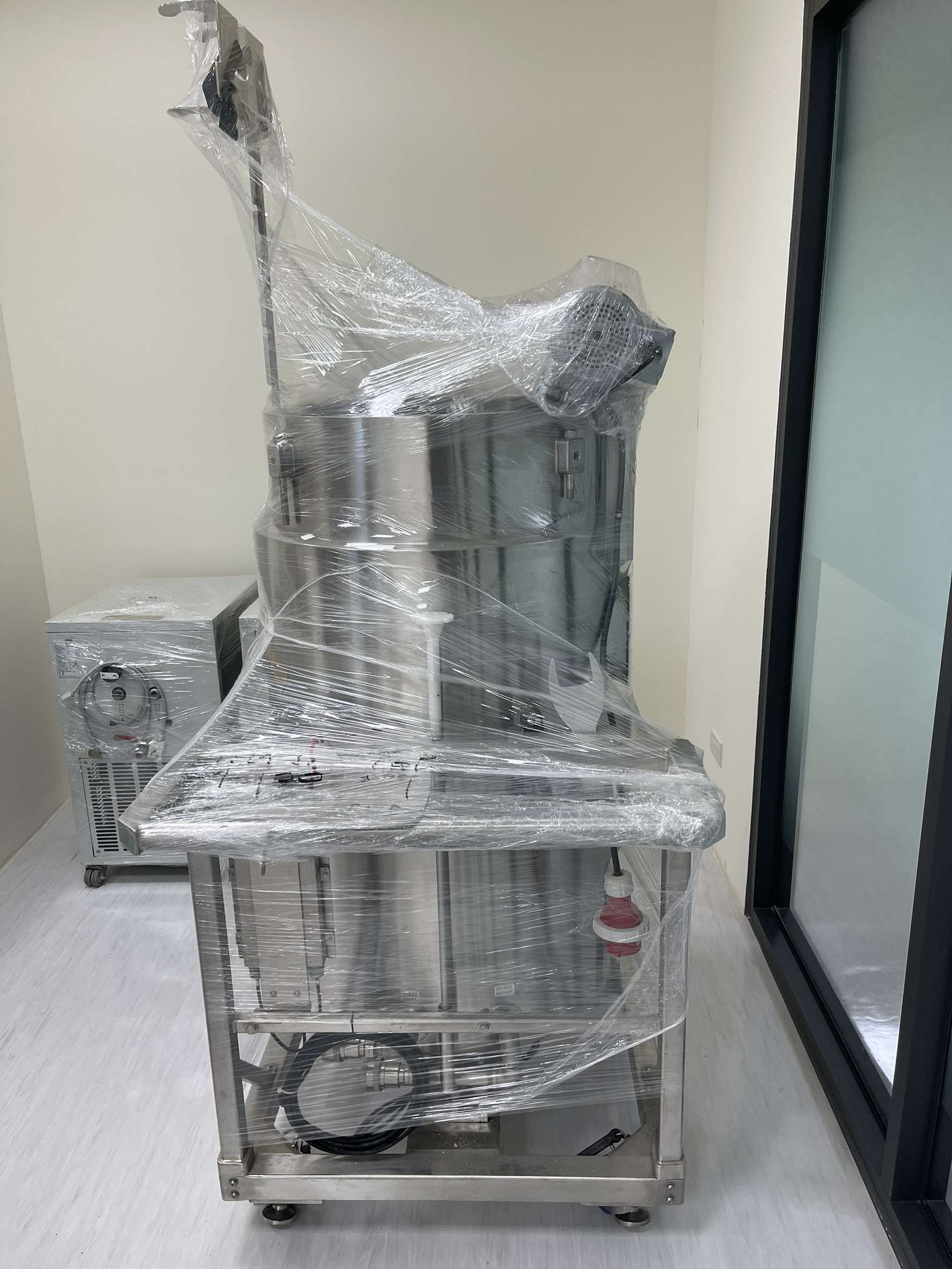 Thermo BIOSTAT CBRM 50/250L 生物反應器系統 2019 – 二手 – 台灣