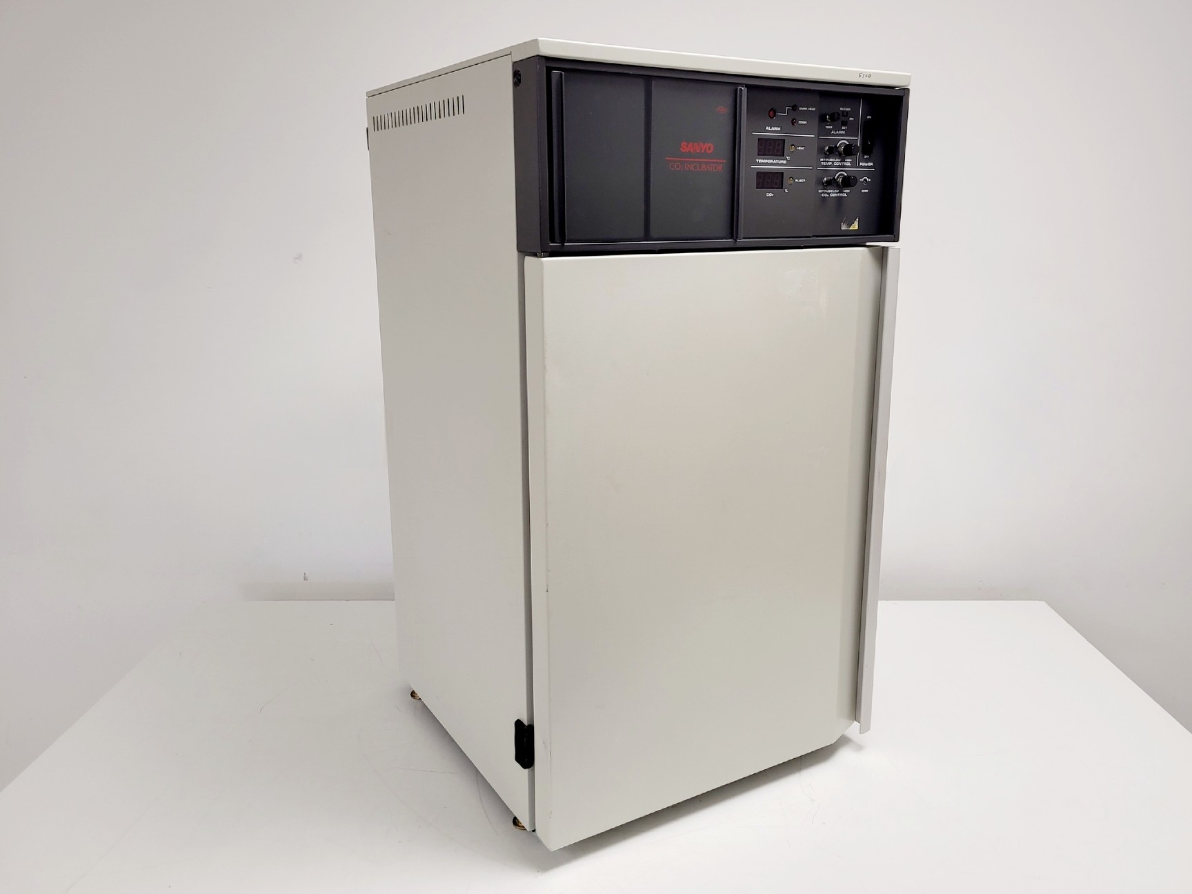 Sanyo CO2 Incubator Model MCO 96 Lab