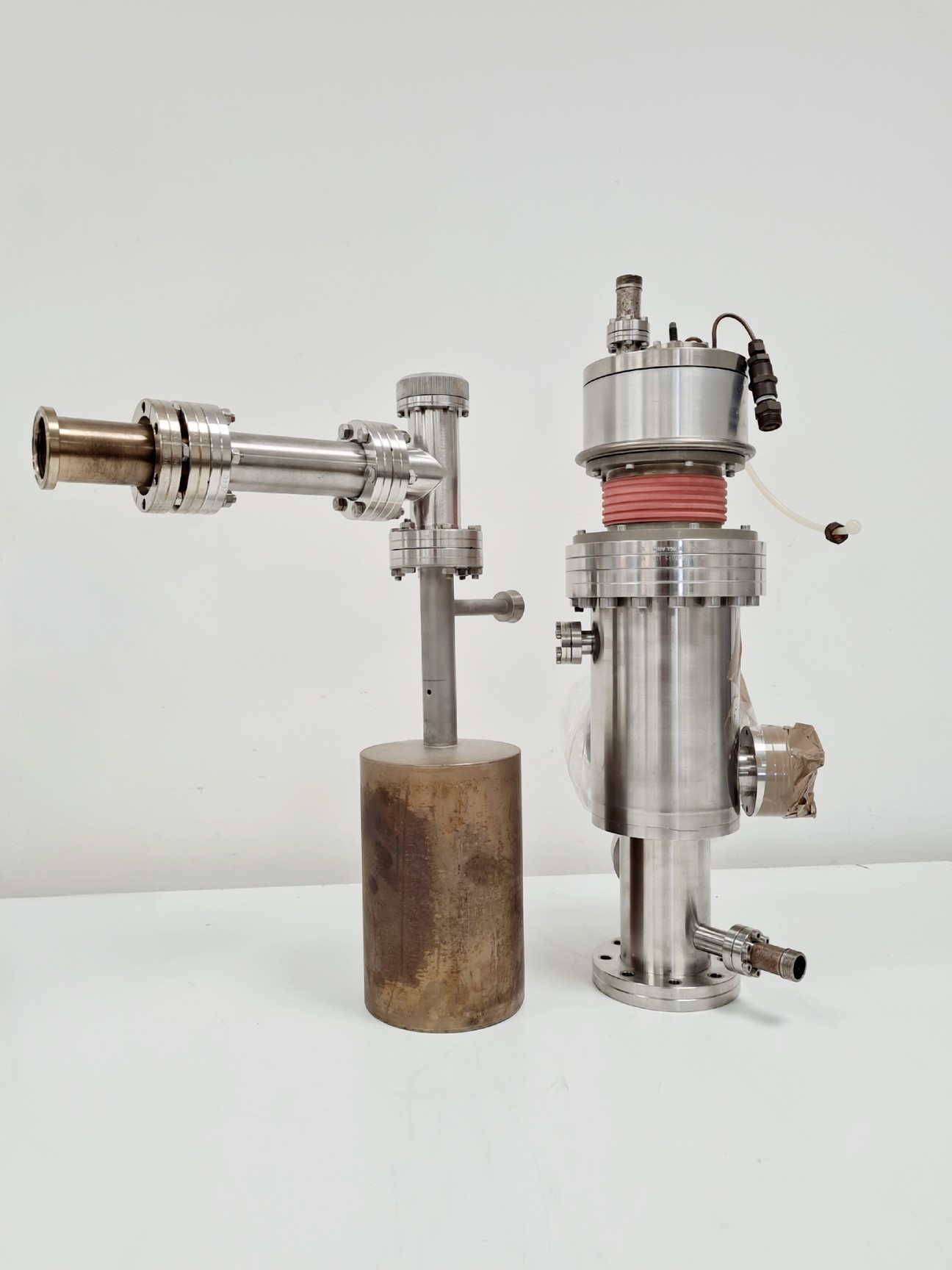 Vacuum Generators LTD (UHV) Valve & Turbo Molecular Chamber Lab