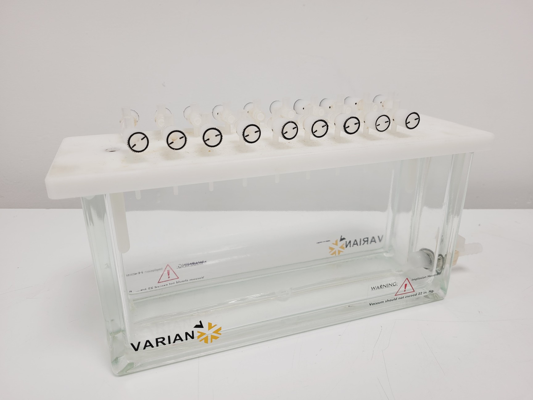 Varian 20-position Vacuum Manifold