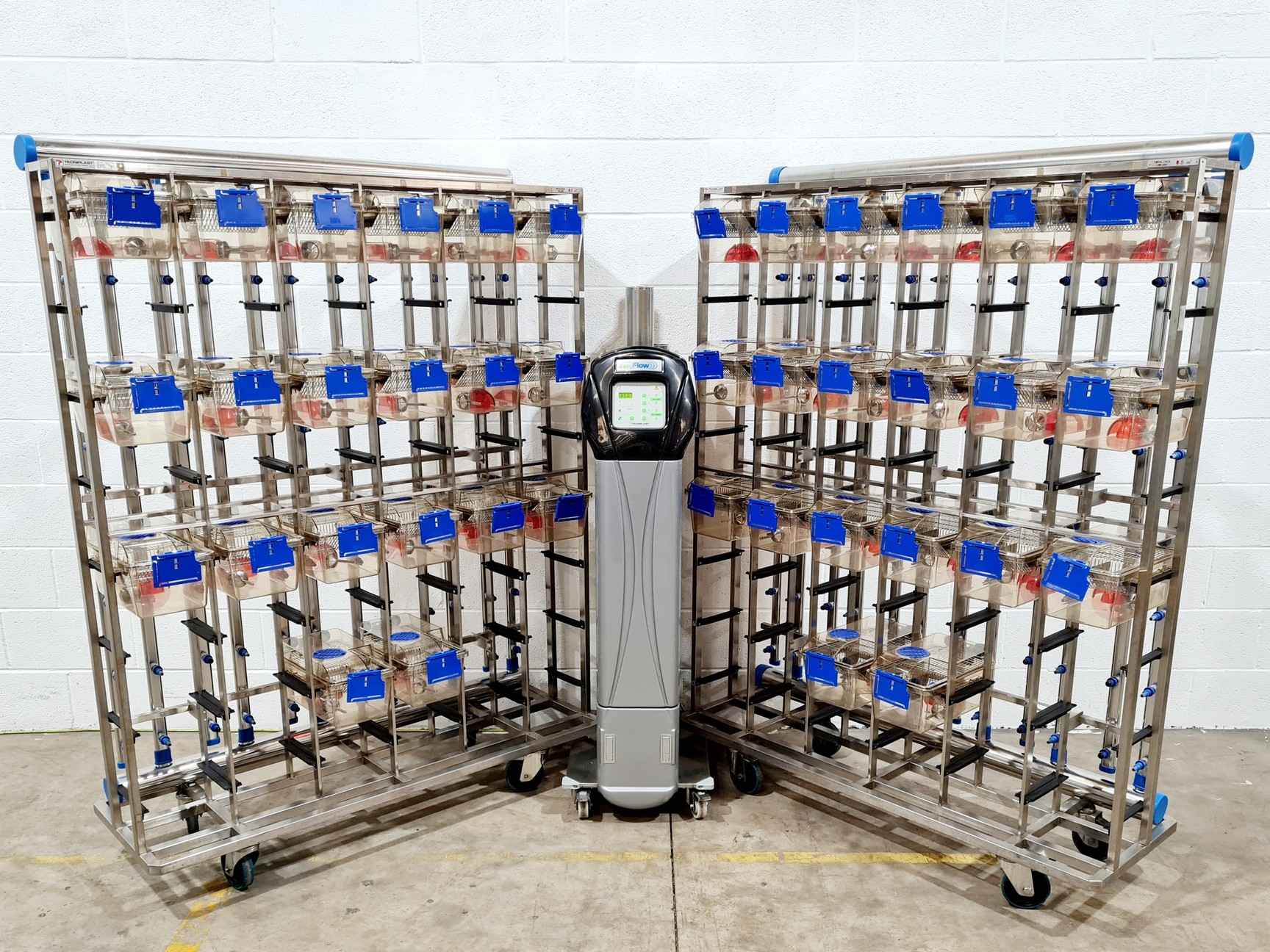 Techniplast - BOXUNEFUK with 2 x Individually Ventilated Cage Rack