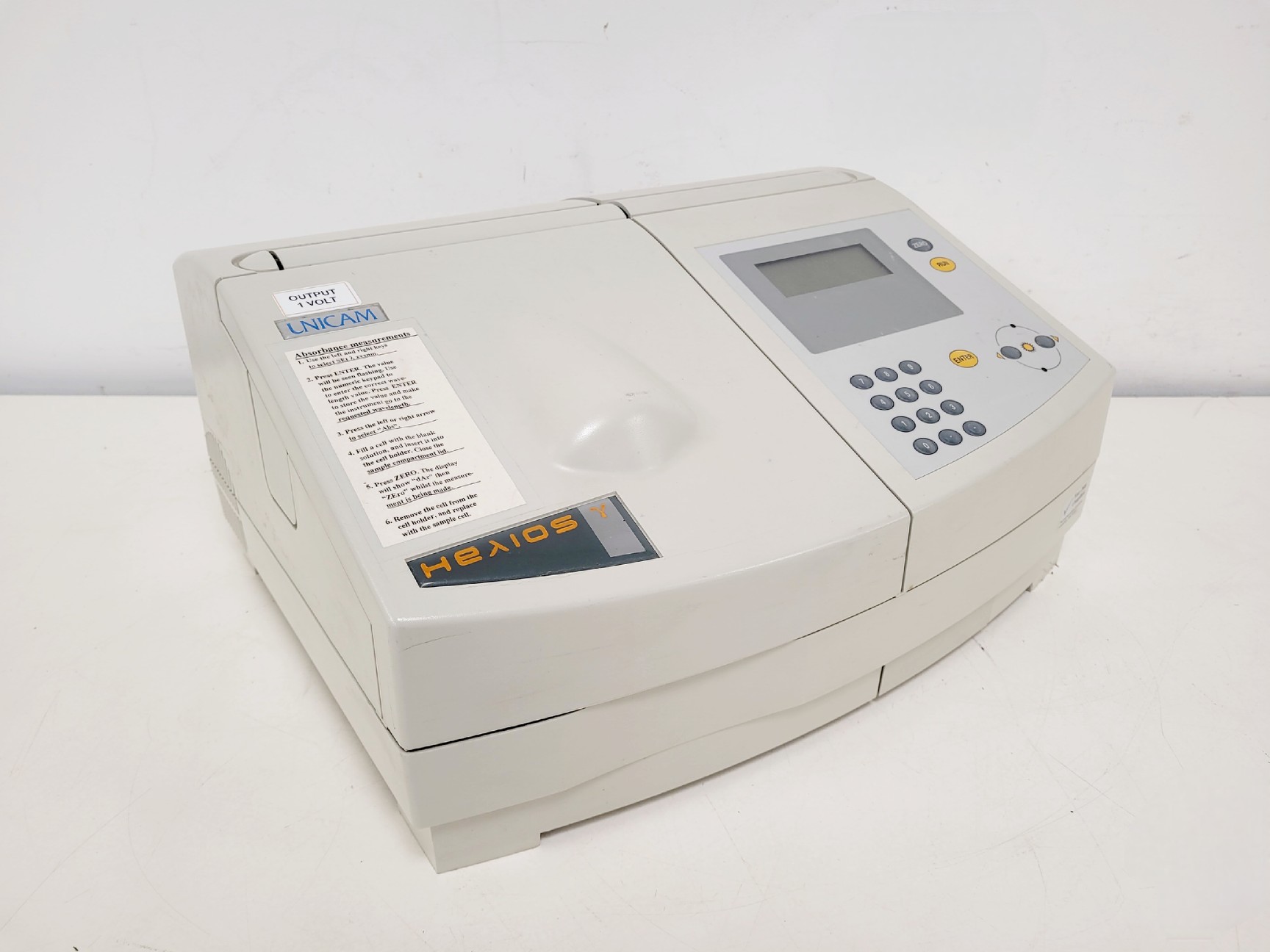 Unicam Helios Gamma UV-Vis Spectrophotometer Lab