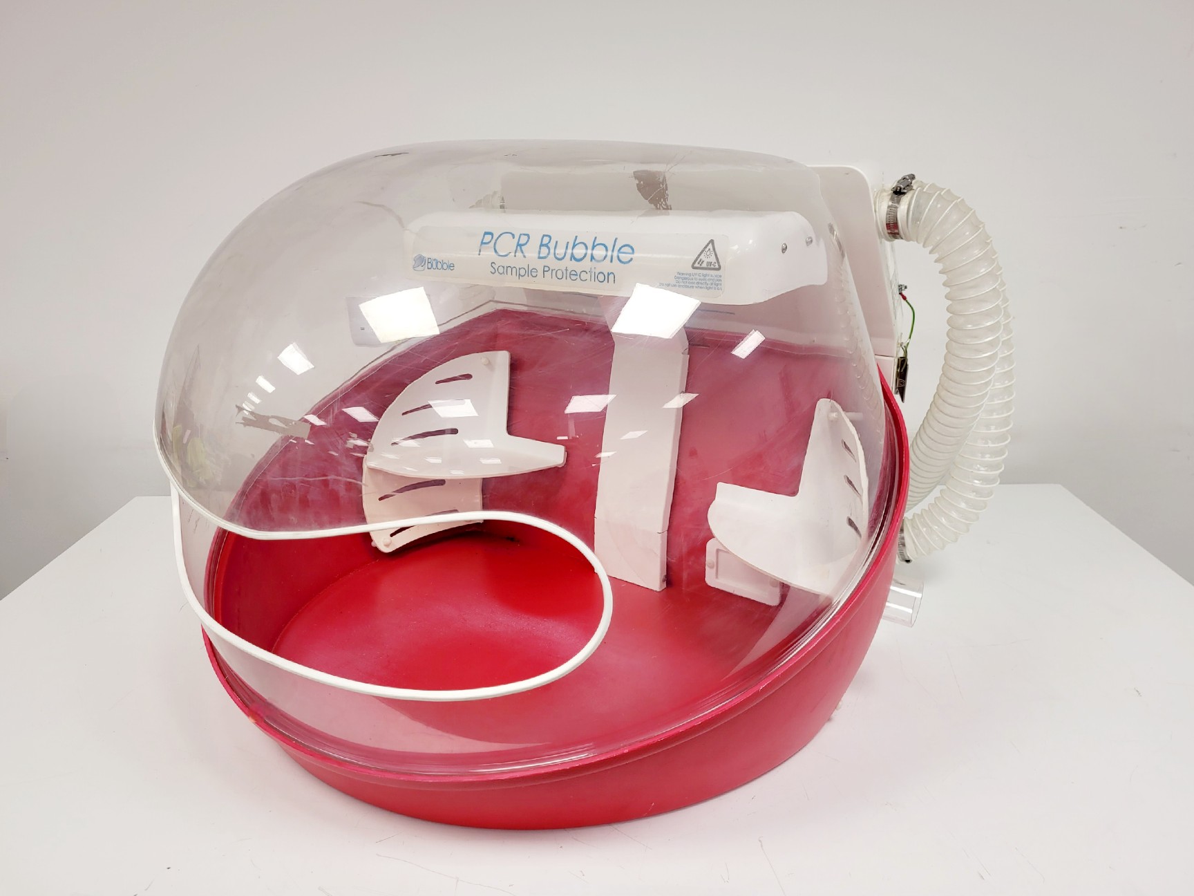 Lab Bubble PCR Bubble Sample Protection UV BUB-PCR-SA-RED w/ Fan Unit