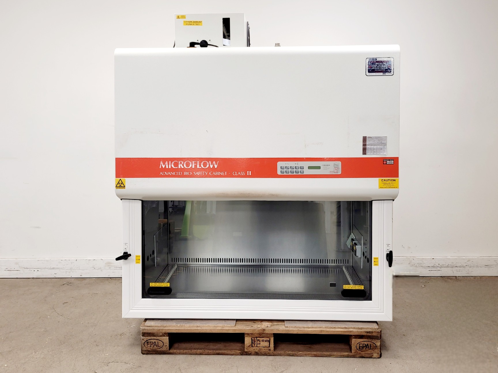 Microflow Advanced Bio Safety Cabinet ABS1200CLS2-Mk2 Lab