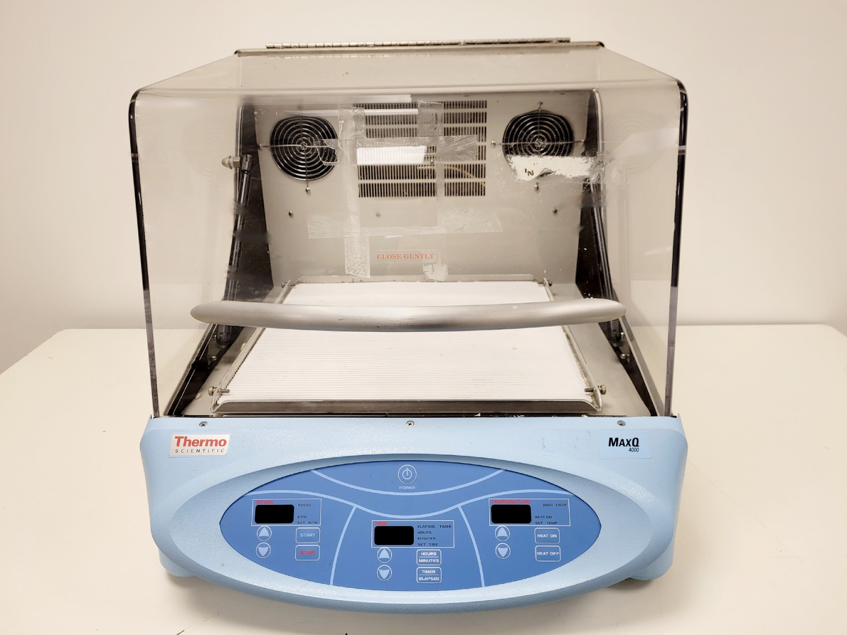 Thermo Scientific Max Q 4000 Shaking Incubator Lab