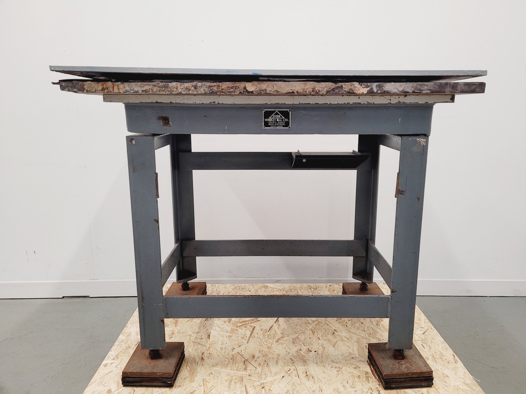 Windley Bros Heavy Duty Isolation Anti Vibration Table