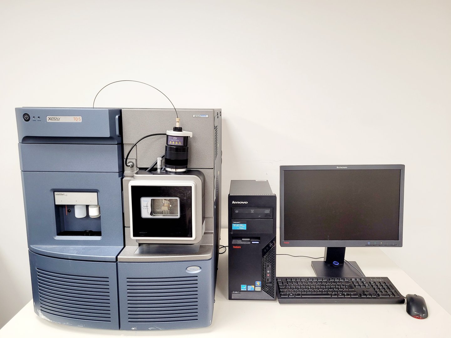 Waters Xevo TQ-S Mass Spectrometer (2011) w/ PC & Mass Lynx Software Lab