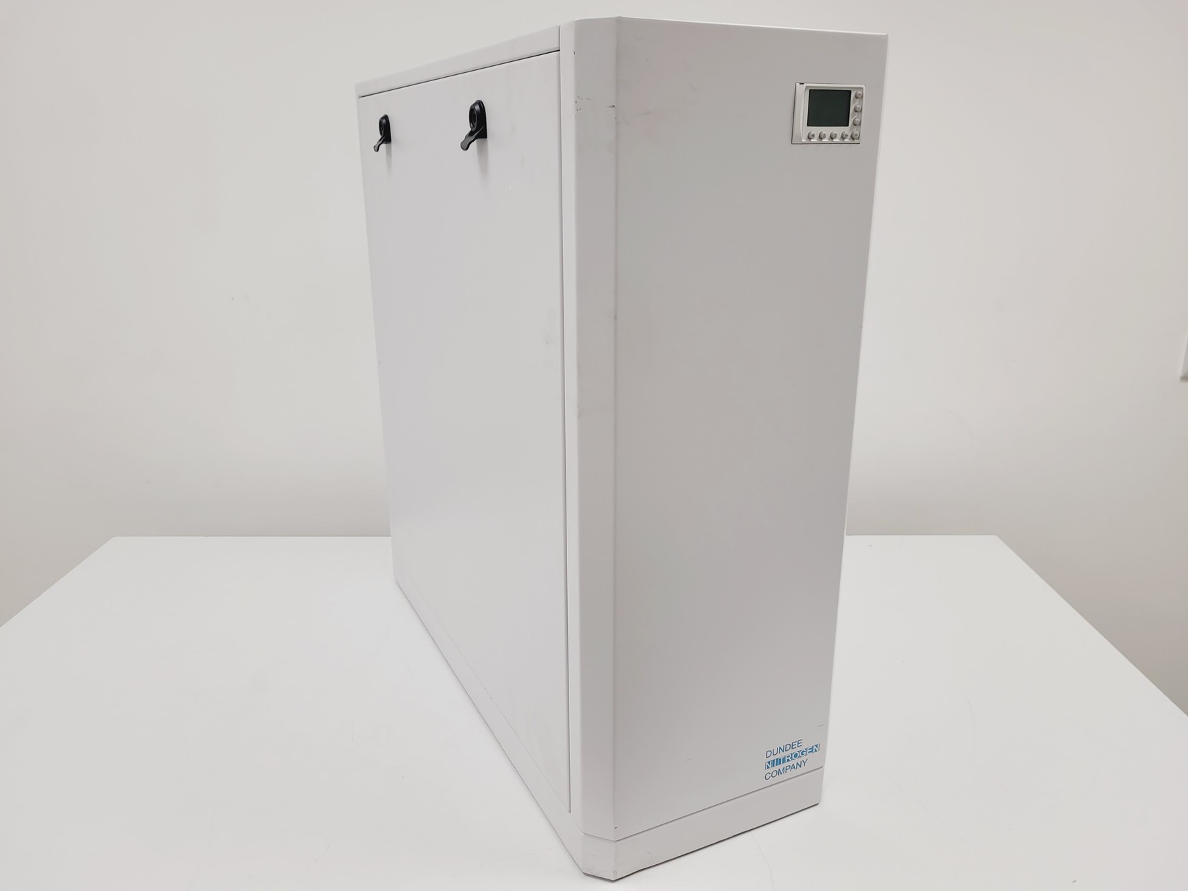 Labgen Dundee Nitrogen Company HF30R Nitrogen Generator