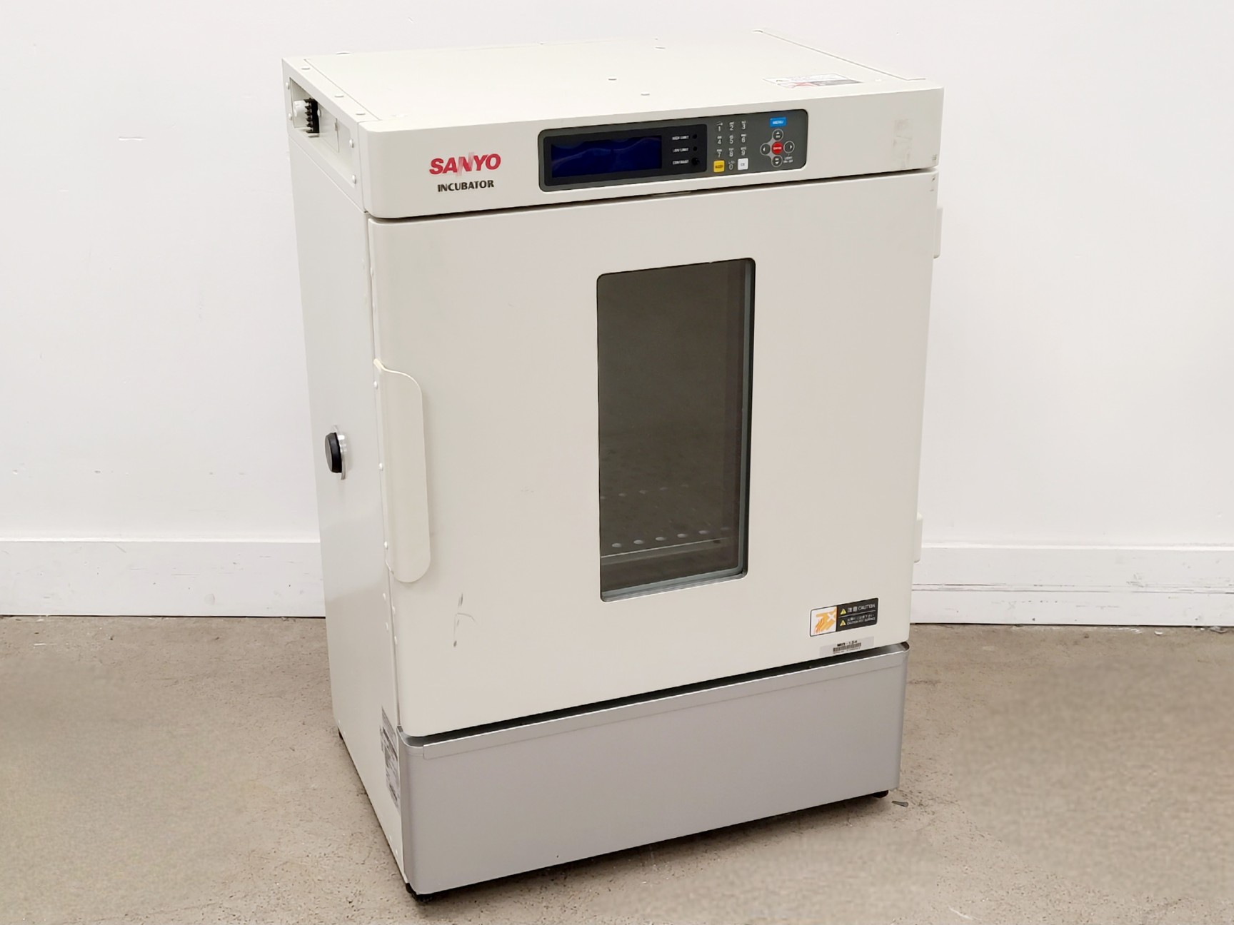 Sanyo MIR-154 Floor Standing Refrigerated Incubator Lab