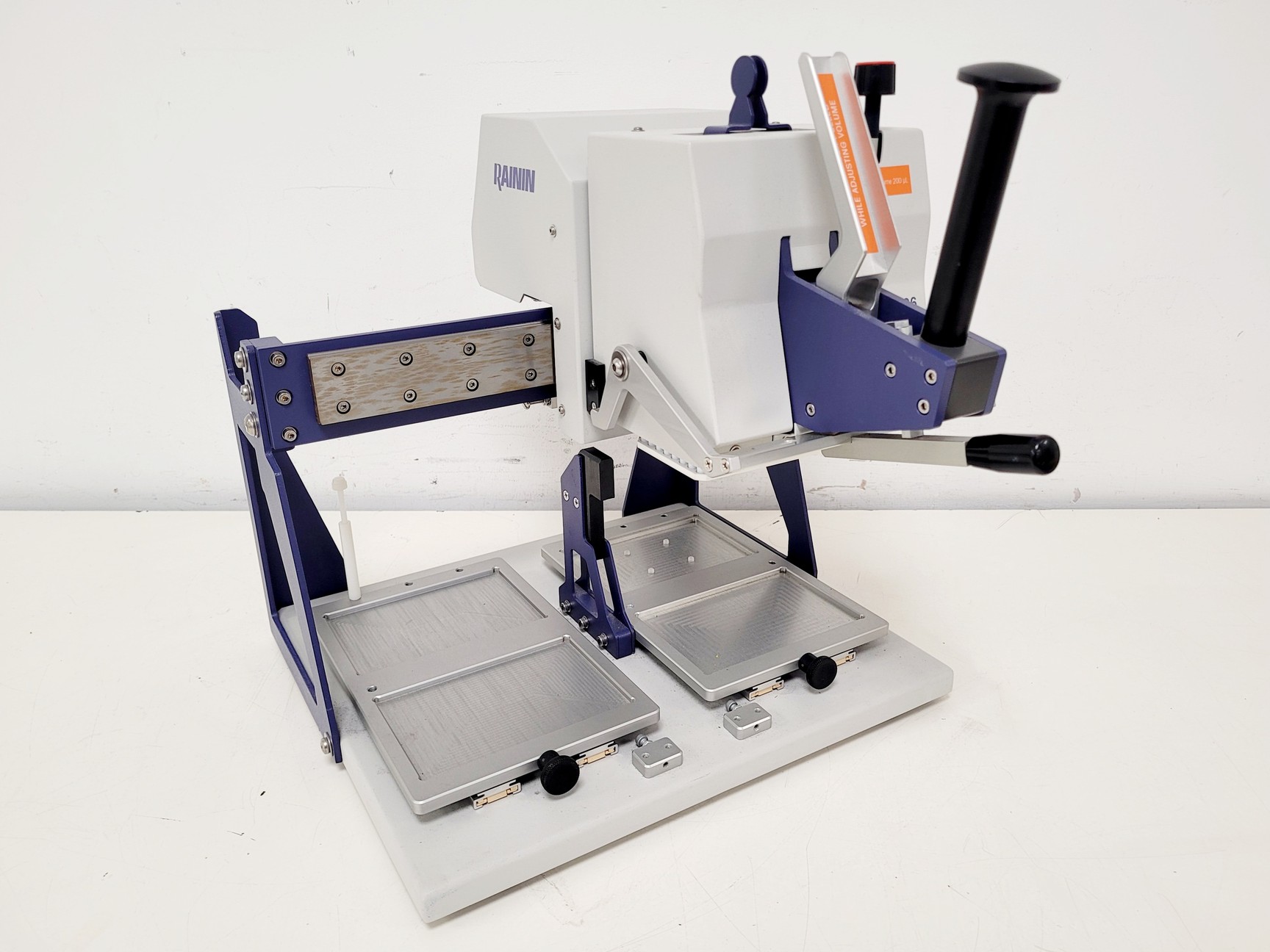 Rainin Liquidator 96 Manual Benchtop Pipetting System