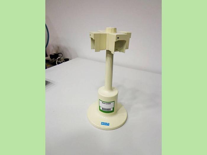 BioHit Proline Electronic Pipette Charging Carousel.
