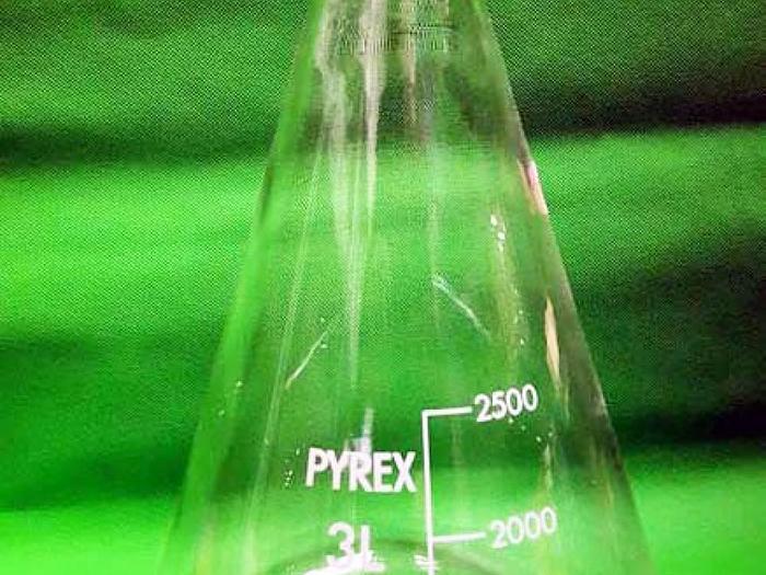 Pyrex 3 Conical Graduated