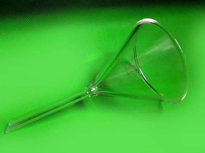 Glass funnel